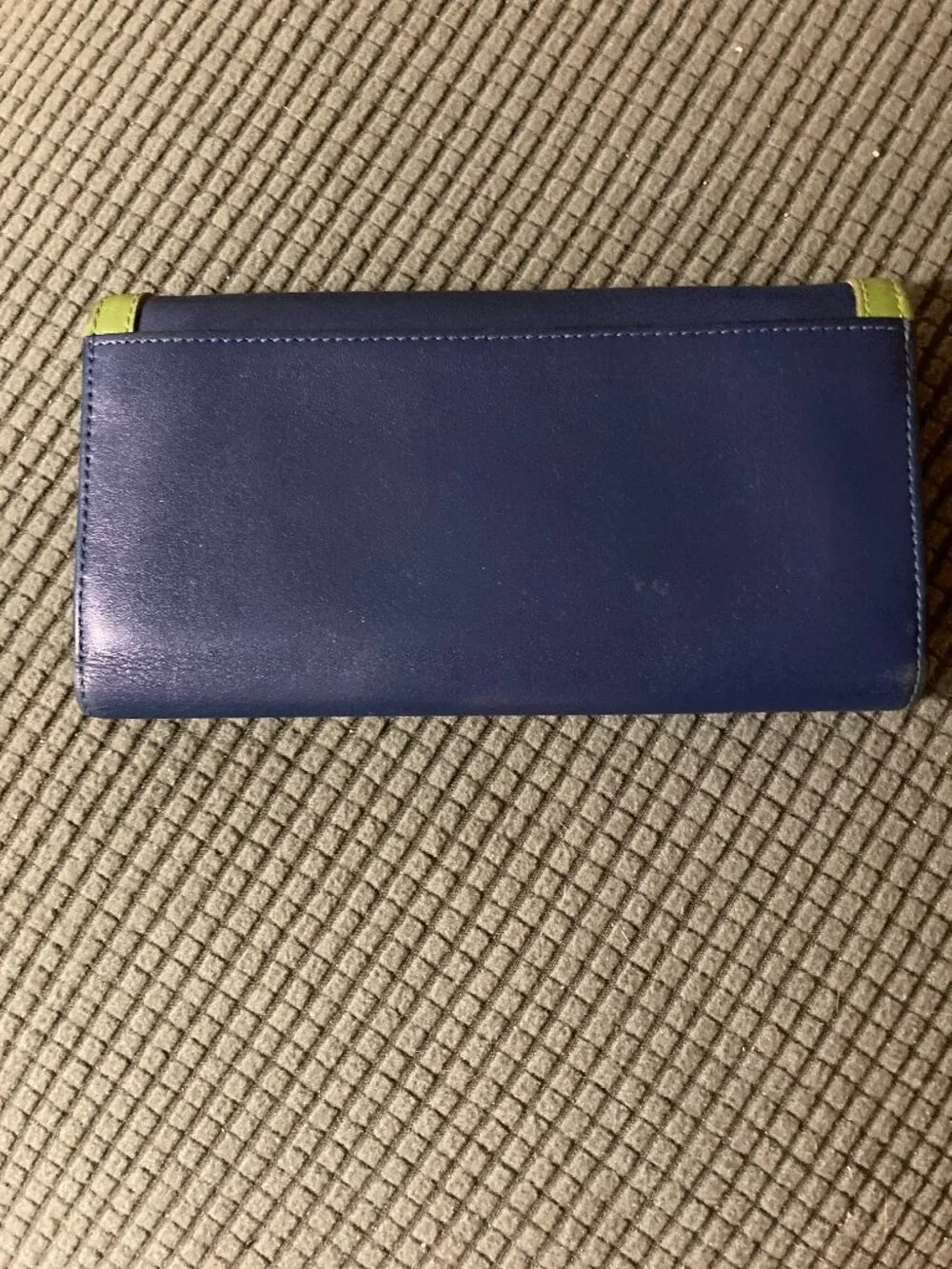TUMI WOMENS WALLET -SLIM PROFILE 12 CARD SLOT - Picture 2 of 4